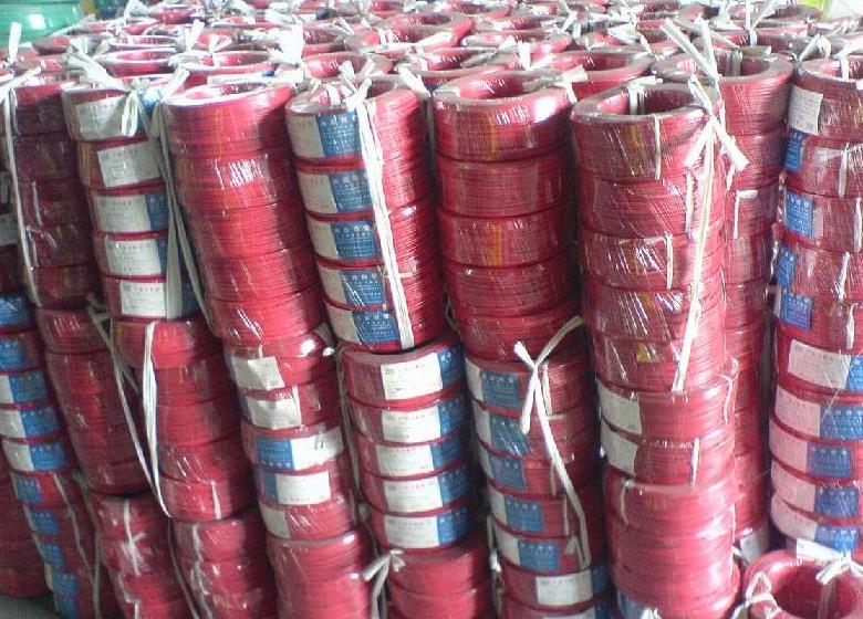 對于廣州電纜套管預(yù)埋深度規(guī)定為多少.jpg 對于廣州電纜套管預(yù)埋深度規(guī)定為多少.jpg